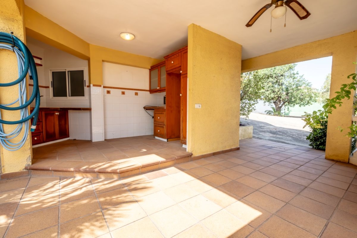 Villa for sale in Alzira (40) Villa with a view for sale in Alzira
