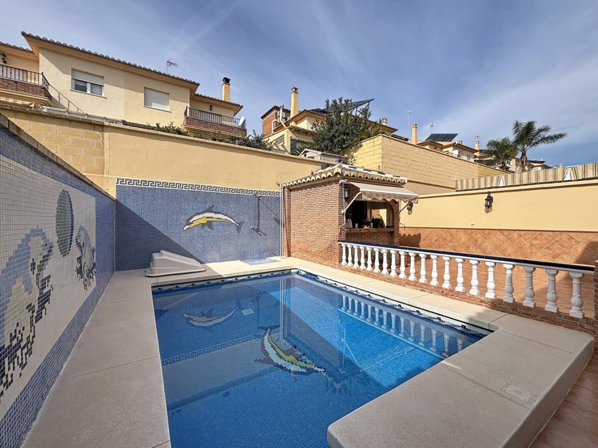 Villa for sale in Torre del Mar
