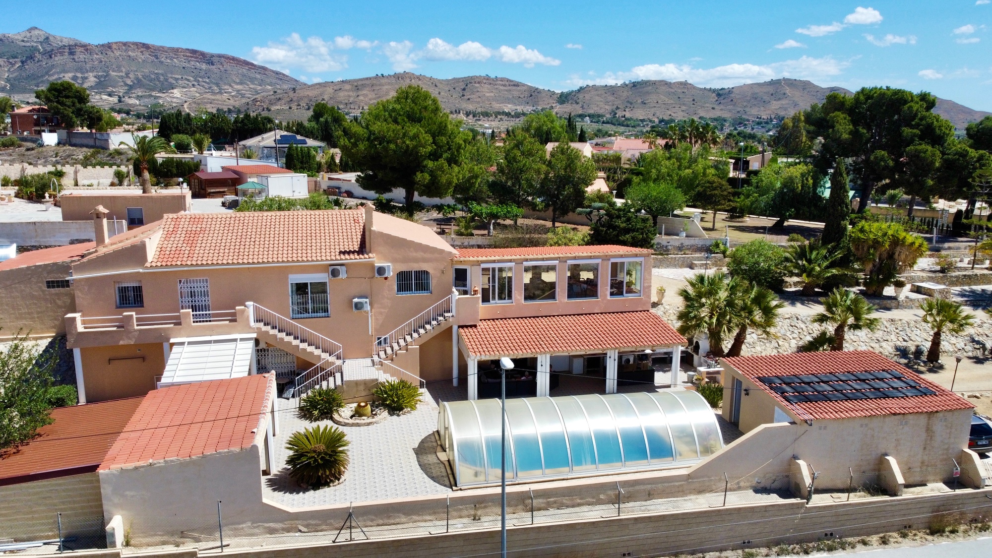 Villa for sale in Alicante