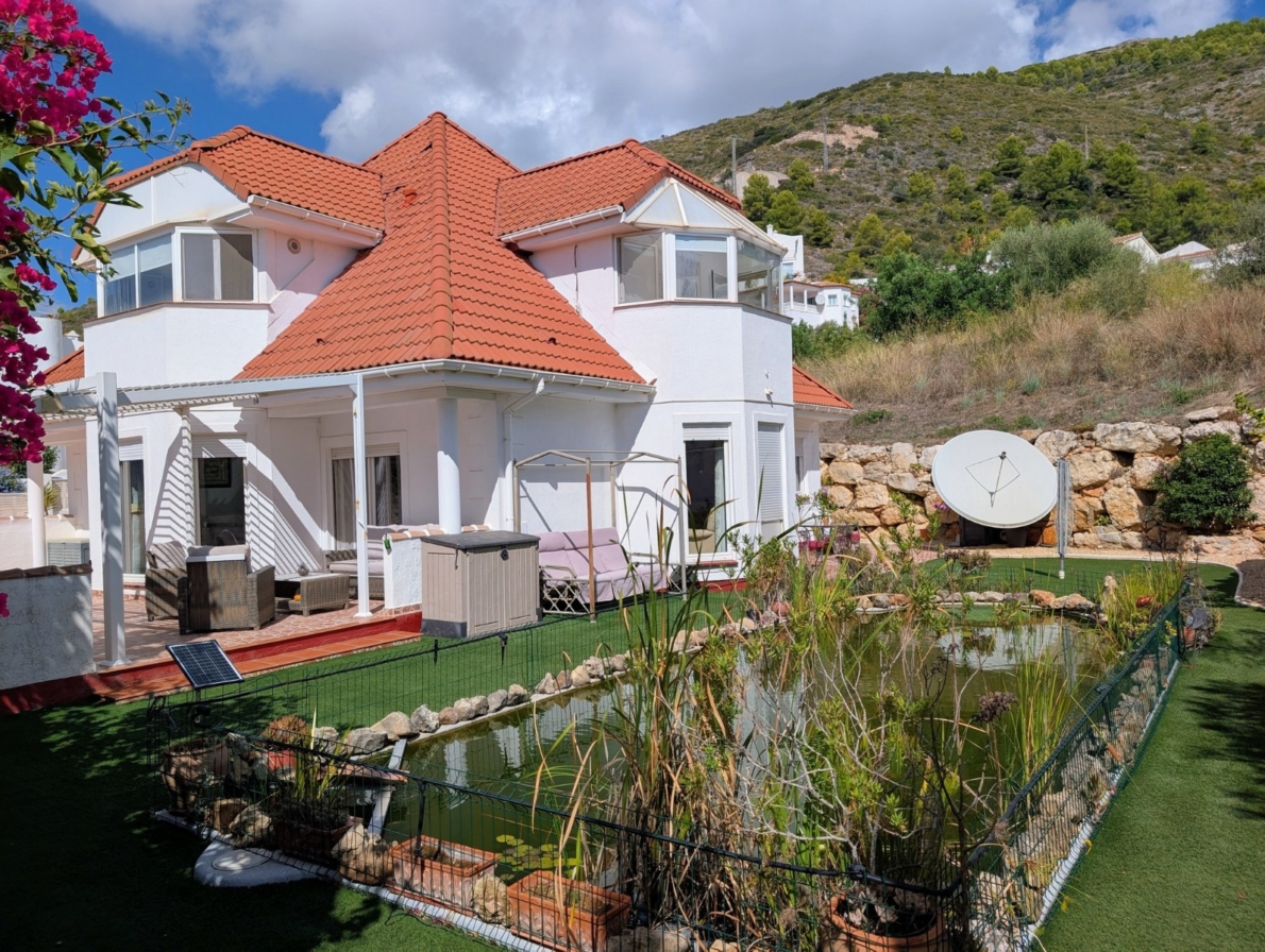 Villa for sale in Jalon