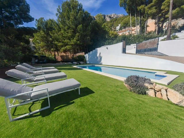 DP-02-ENJ-VI-00400-D-2 Villa for sale in Calpe / Calp