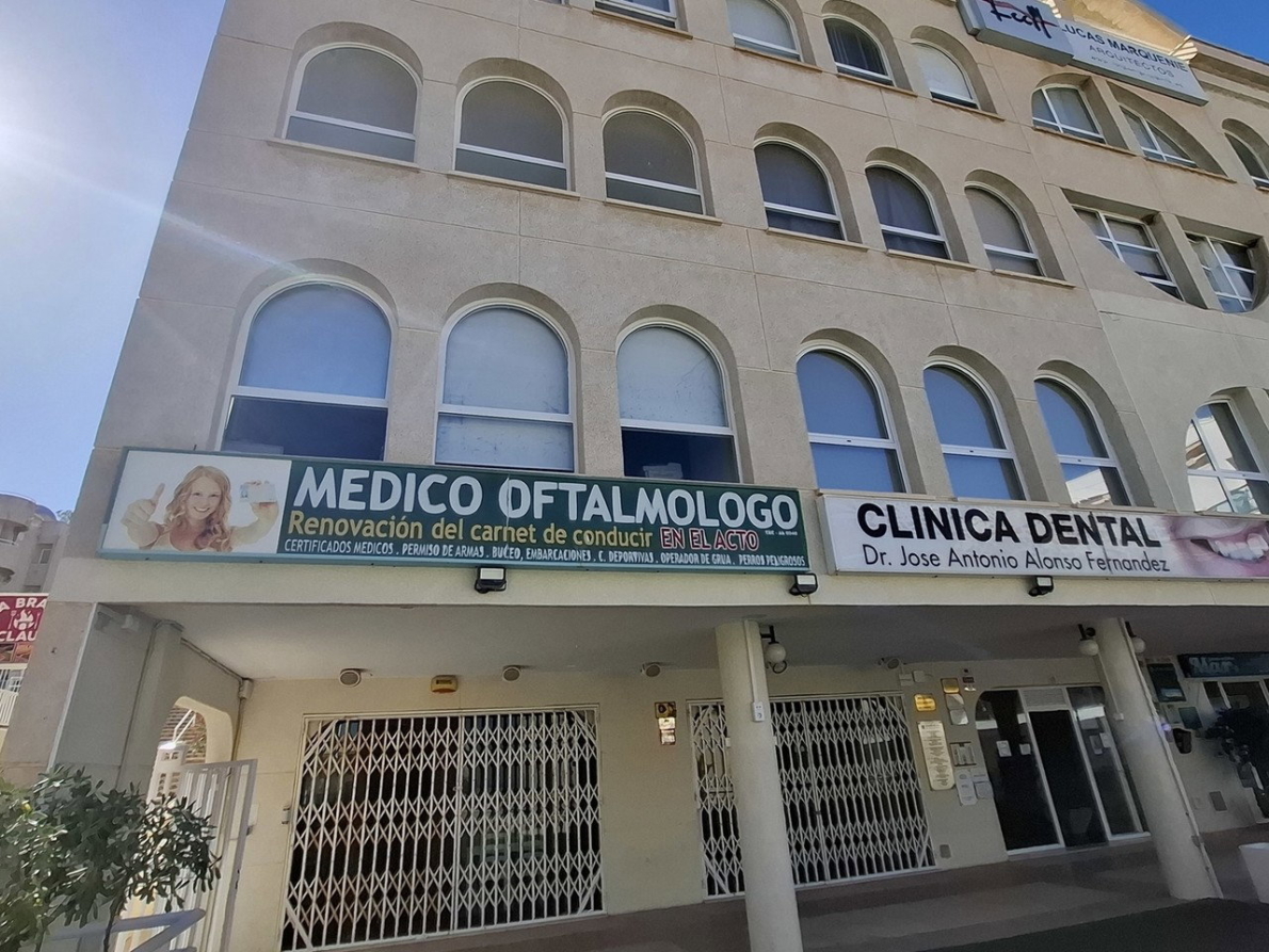 commercial property for sale in Garrucha
