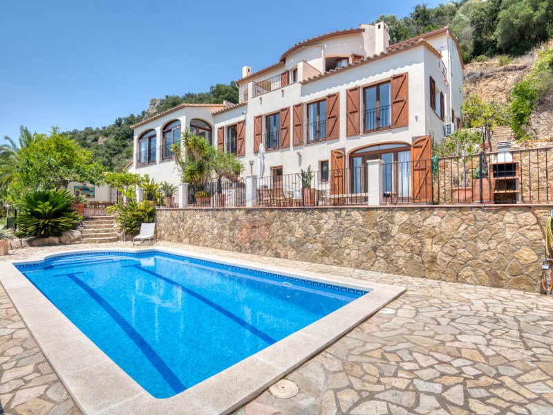 Villa for sale in Calonge