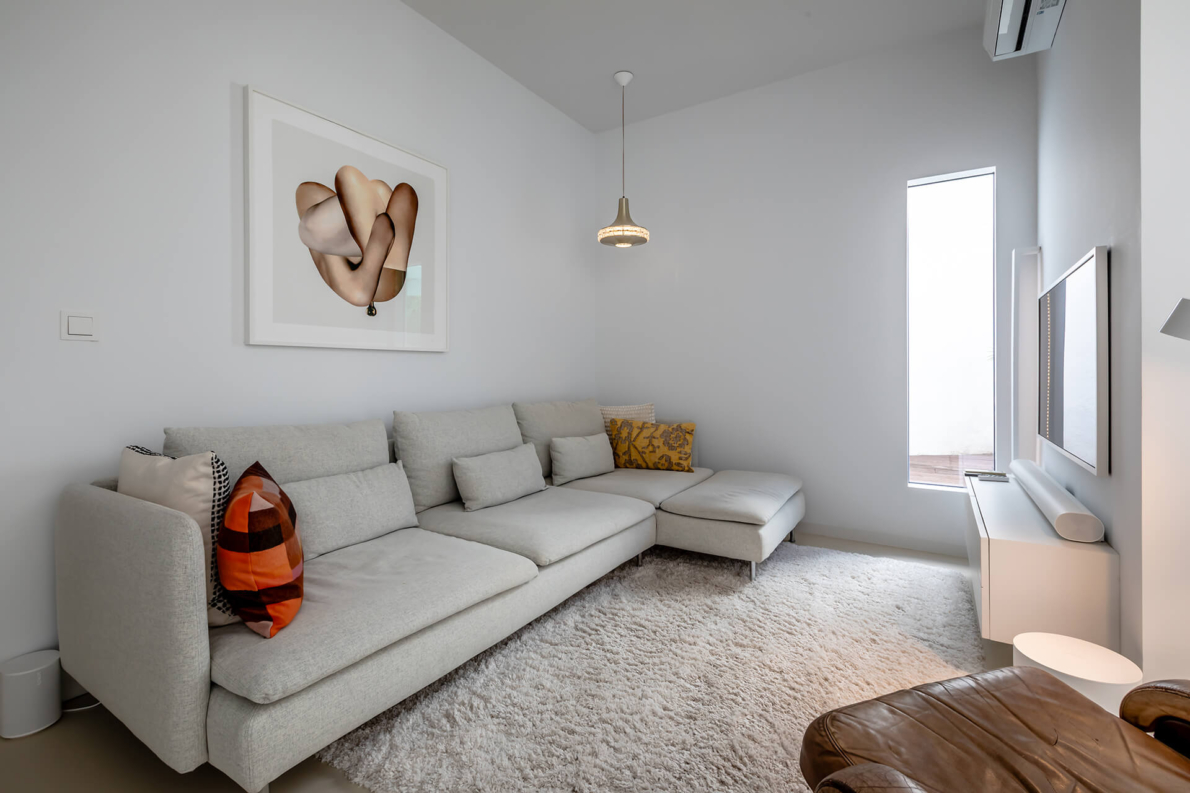 Renovated apartment with terrace for sale in Valencia city – Ruzafa