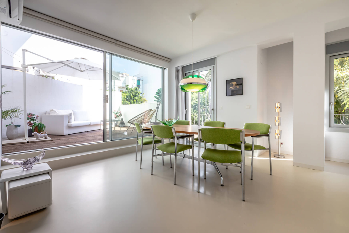 Renovated apartment with terrace for sale in Valencia city – Ruzafa