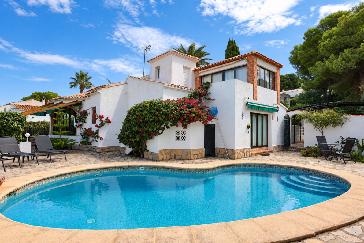 Villa for sale in Xàbia