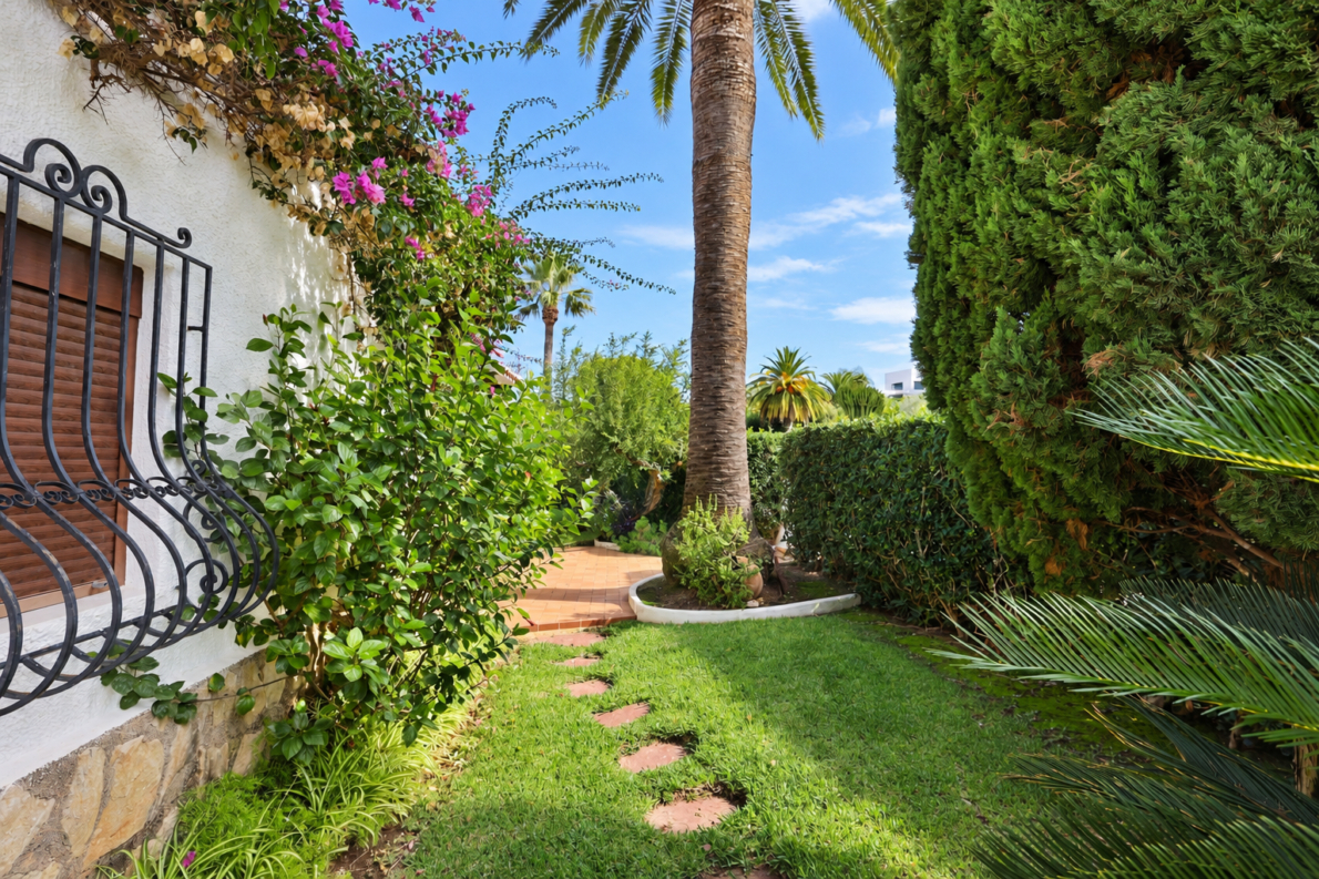 Villa for sale in Xàbia