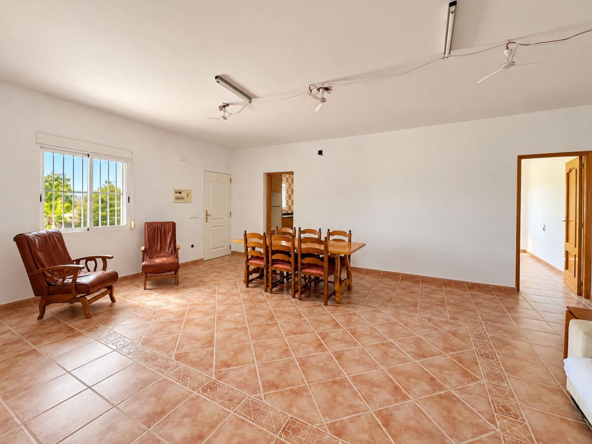 Villa for sale in Cuatretonda