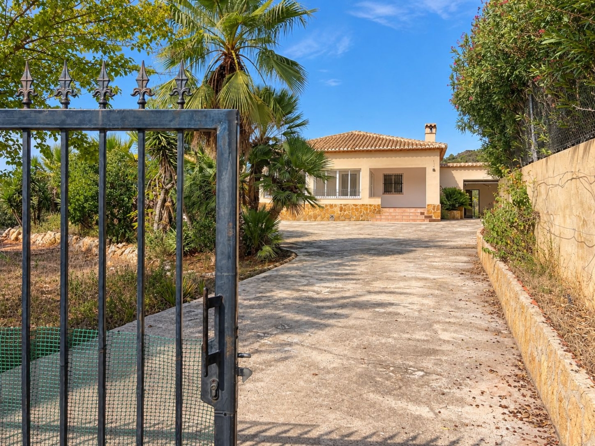 Villa for sale in Cuatretonda