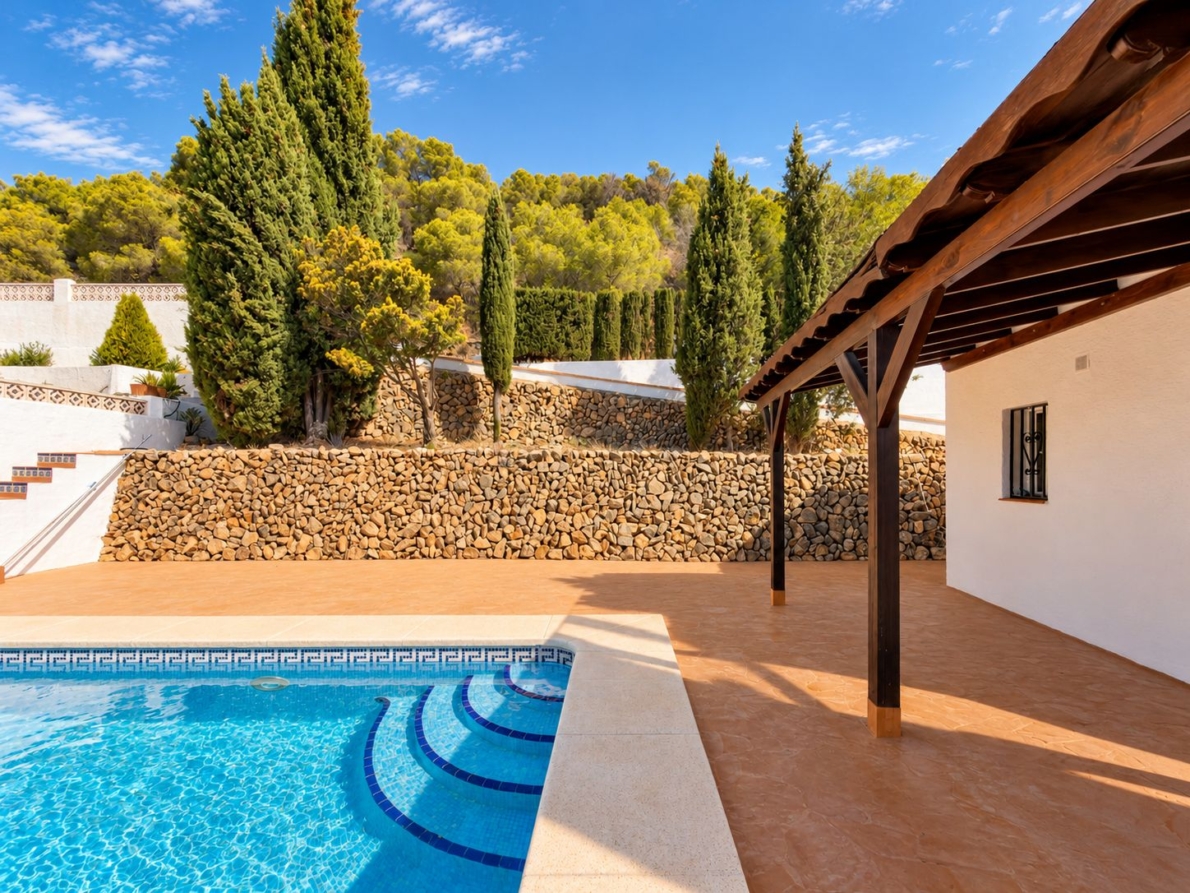 Villa for sale in Callosa de Ensarriá