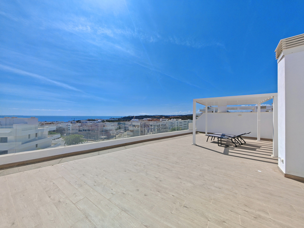 DP-12-R5377963-1 Apartment – Penthouse Duplex for sale in Estepona
