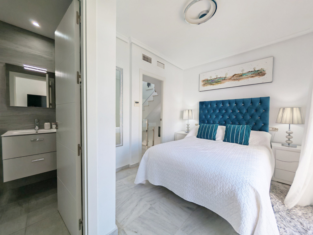 Townhouse for sale in Cabopino