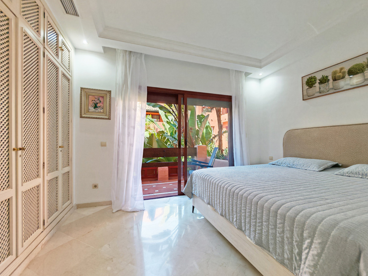 Apartment for sale in Elviria