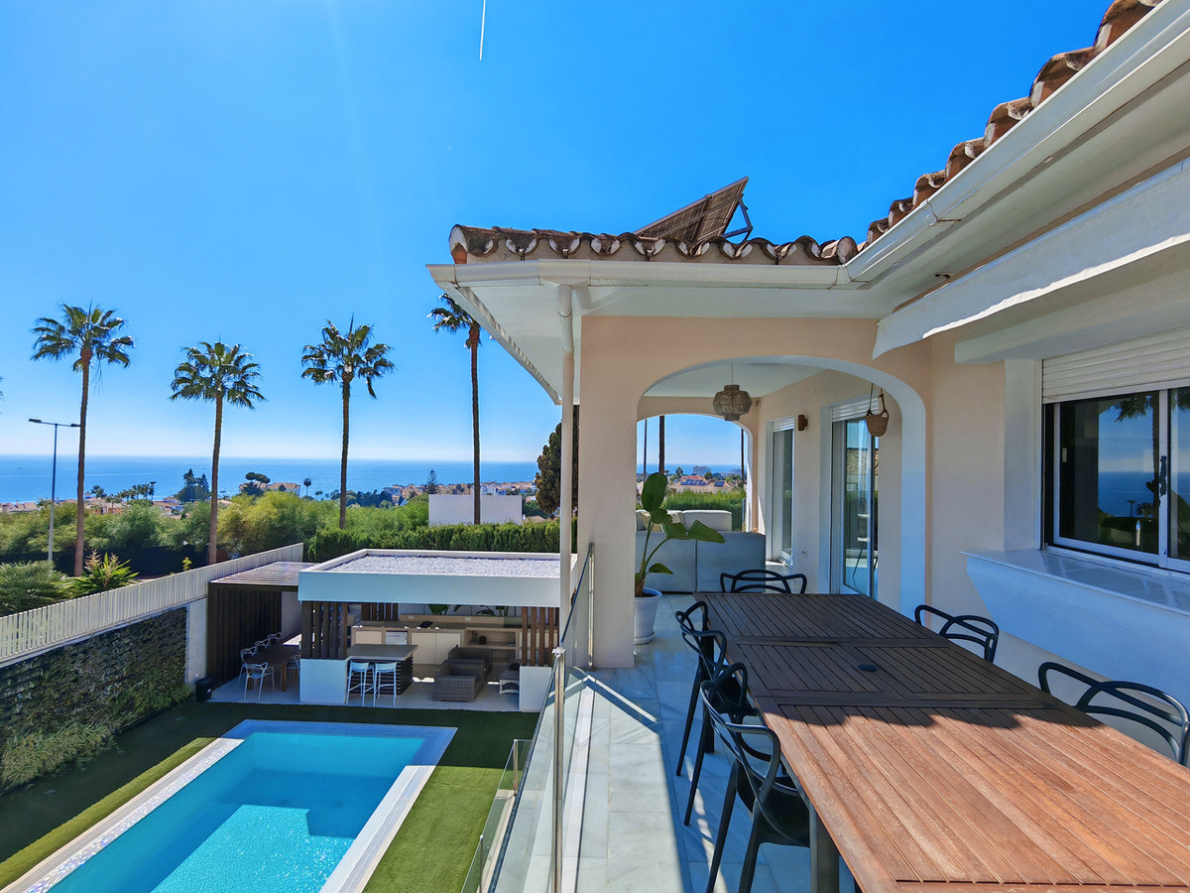 Villa for sale in Riviera del Sol