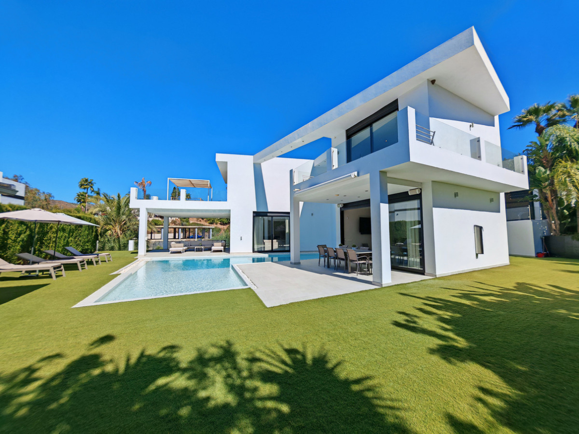 Villa for sale in El Rosario