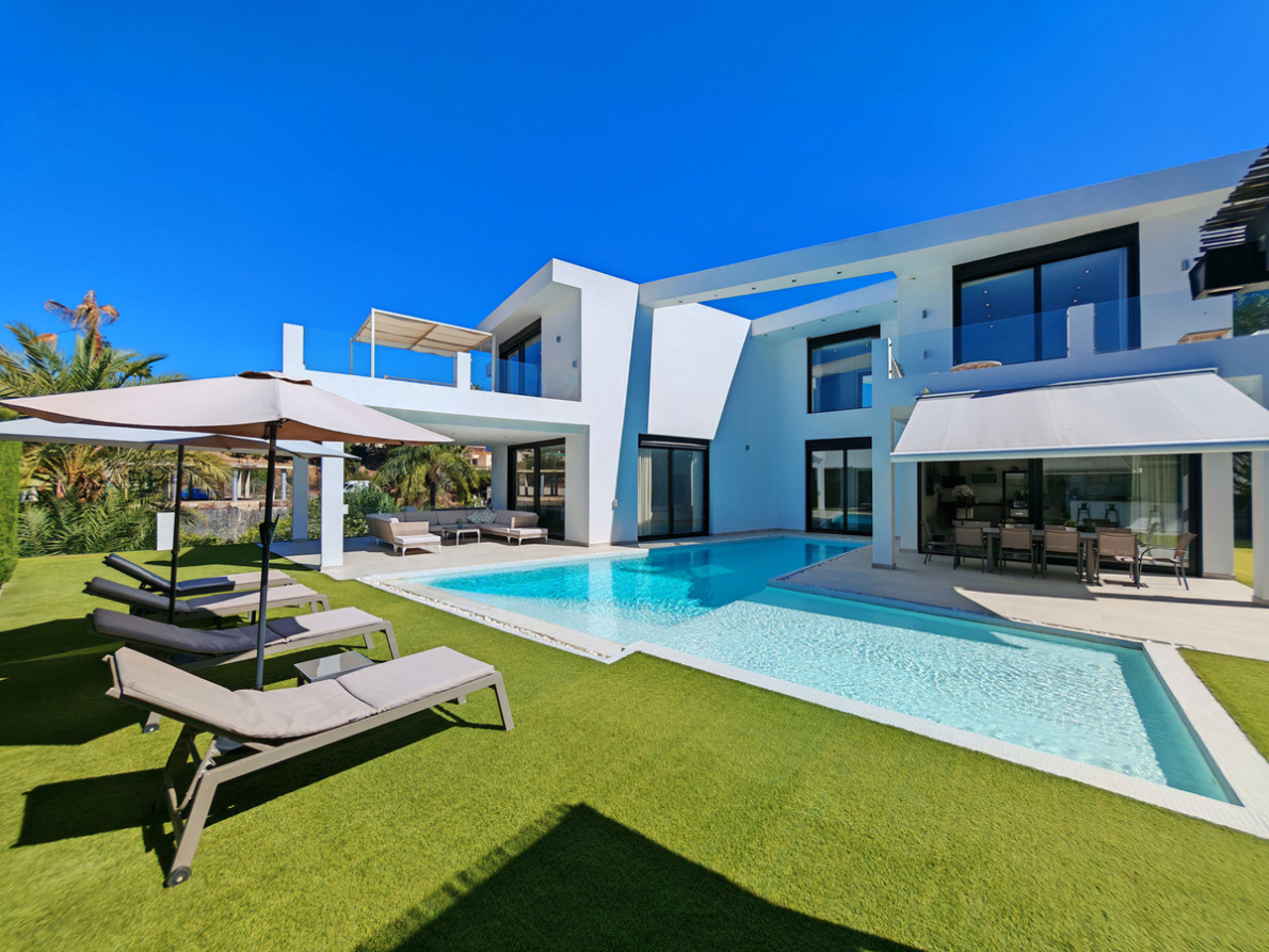 Villa for sale in El Rosario