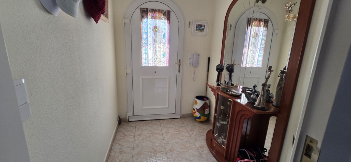 Villa for sale in Orba