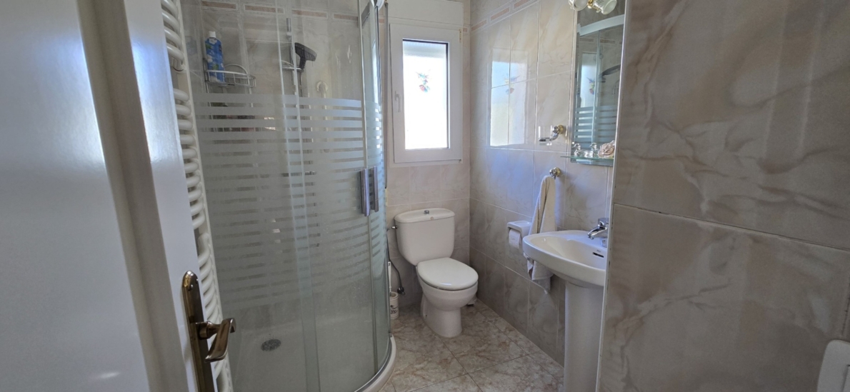 Villa for sale in Orba