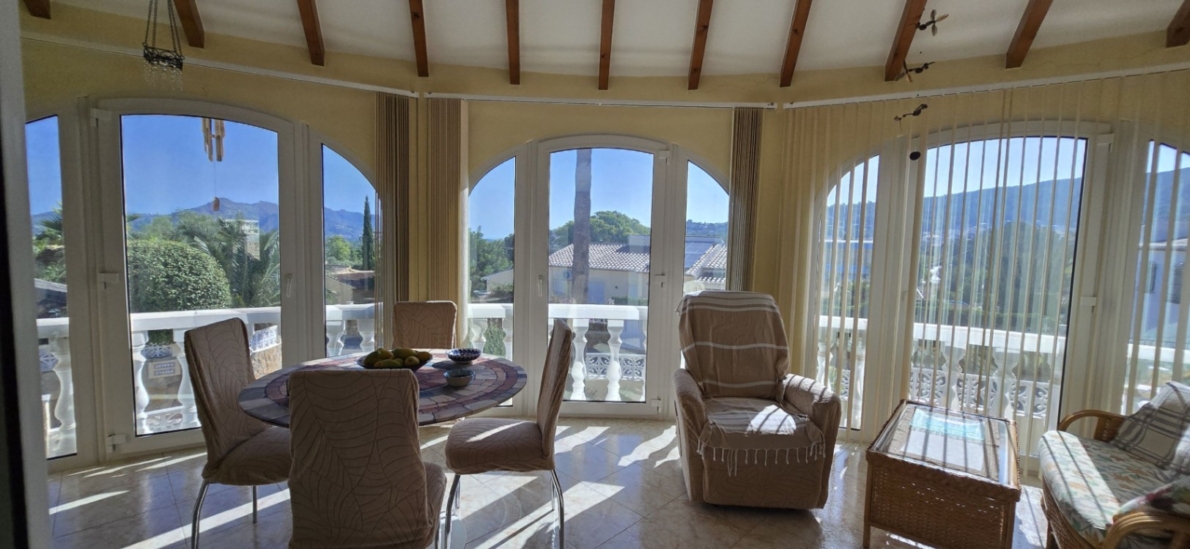 Villa for sale in Orba