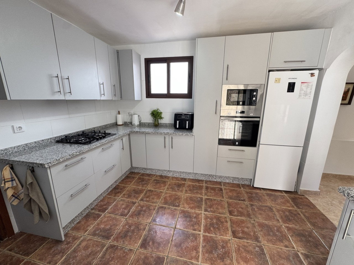 DP-17-B2529-13 Villa for sale in Mojacar