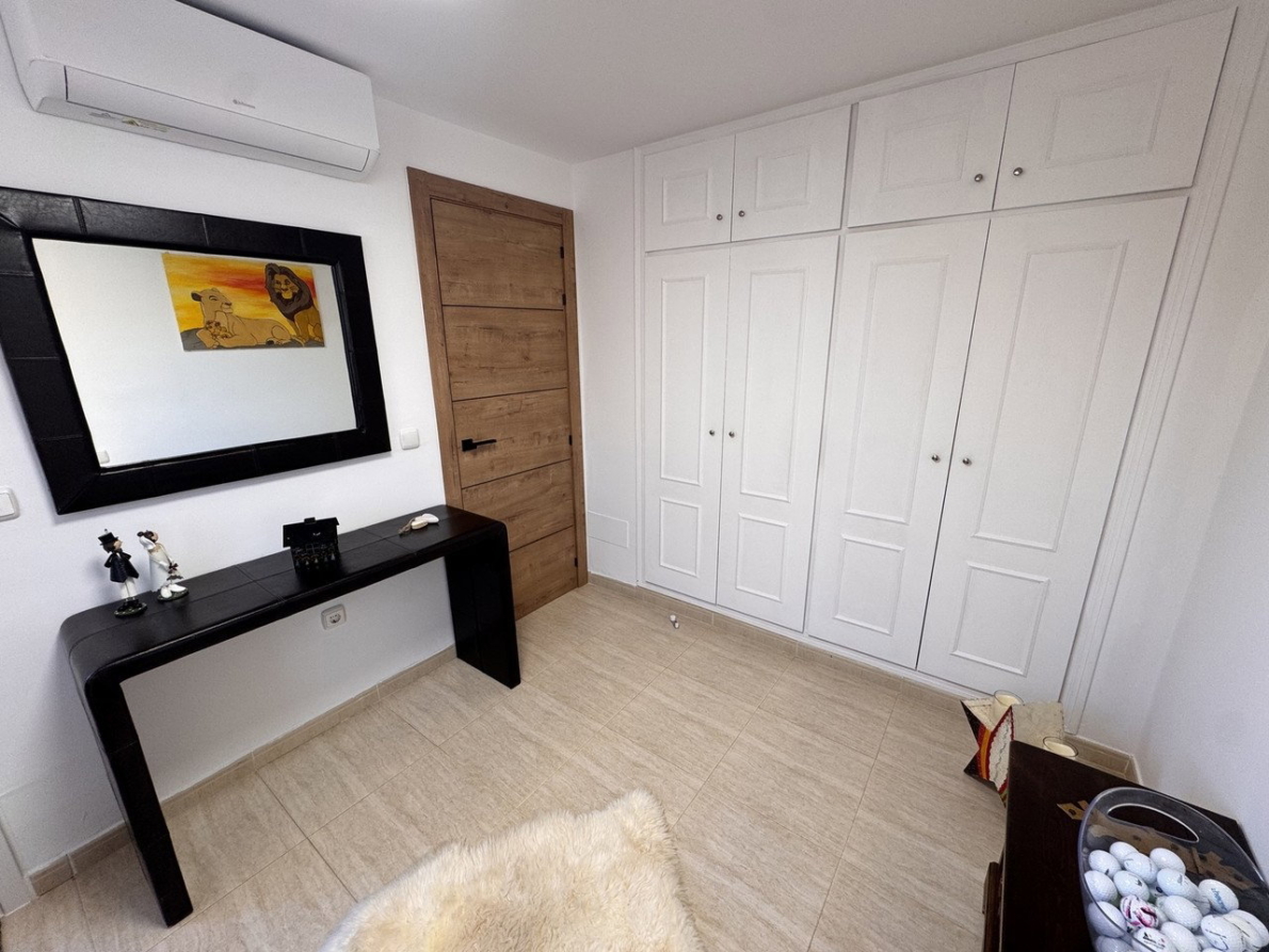 DP-17-B2537-14 duplex for sale in Valle del Este