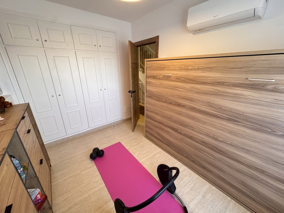 DP-17-B2537-18 duplex for sale in Valle del Este