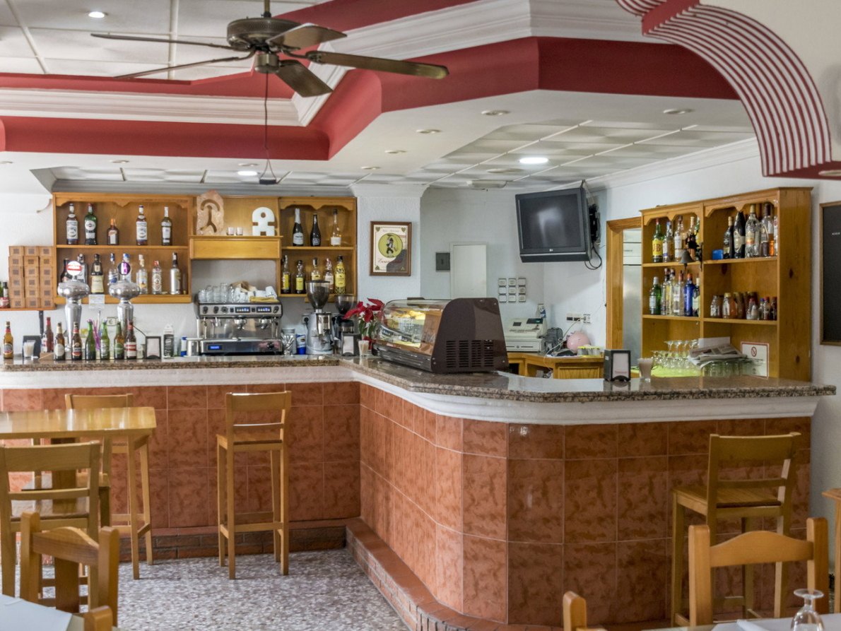 commercial property for sale in Garrucha