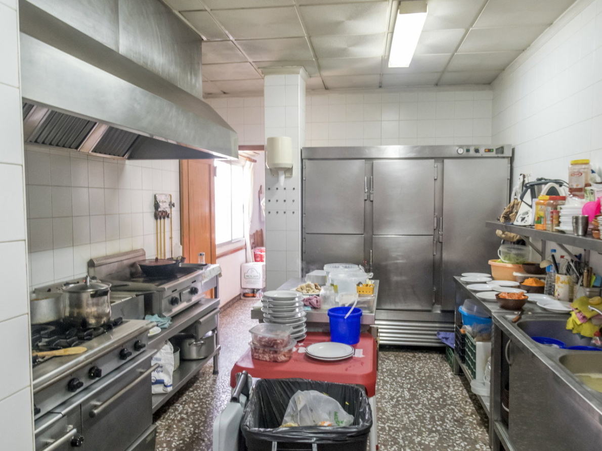 commercial property for sale in Garrucha
