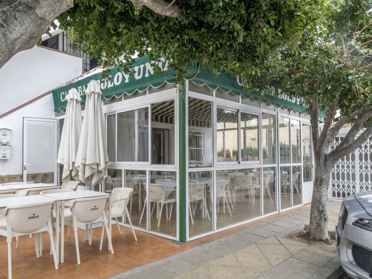 commercial property for sale in Garrucha
