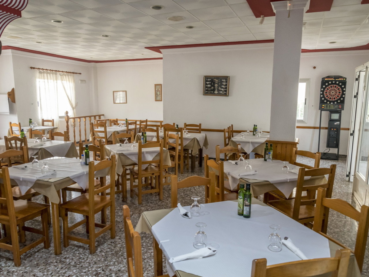 commercial property for sale in Garrucha