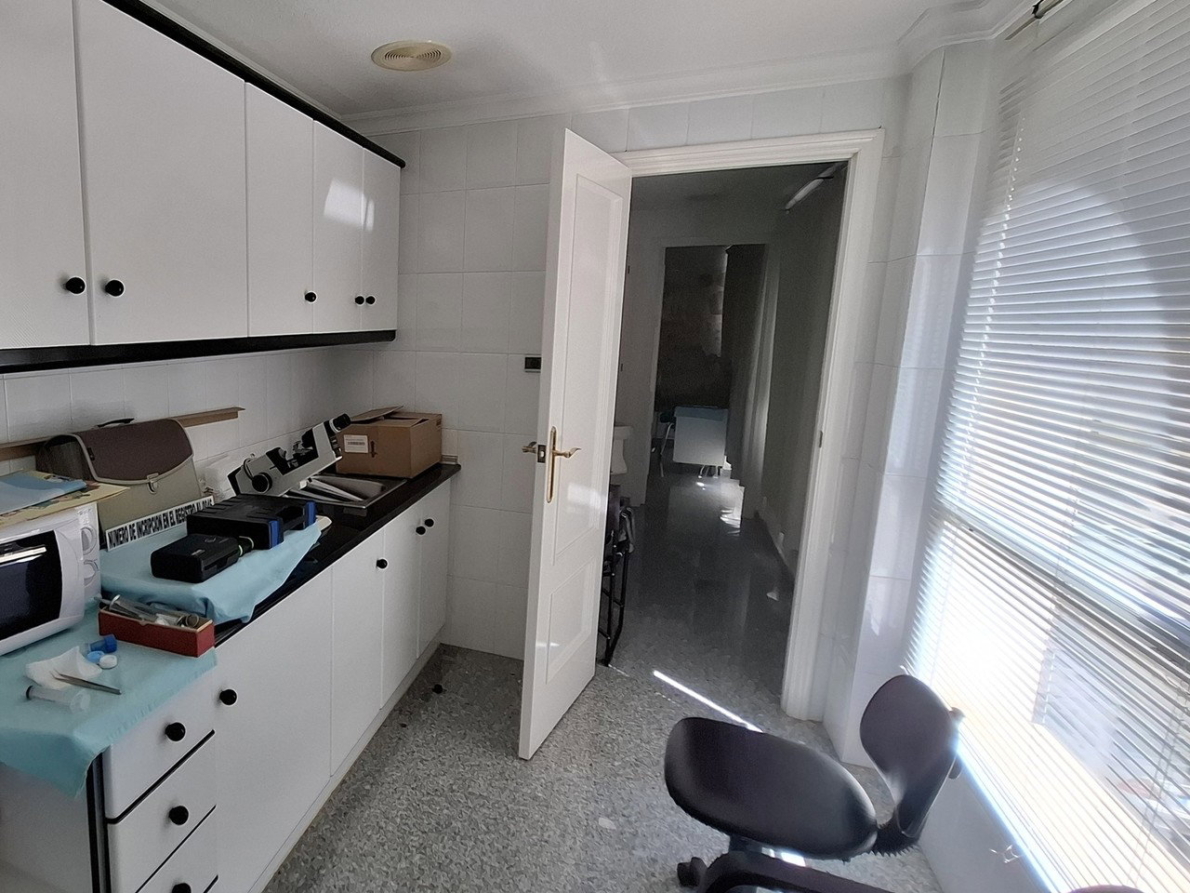 commercial property for sale in Garrucha