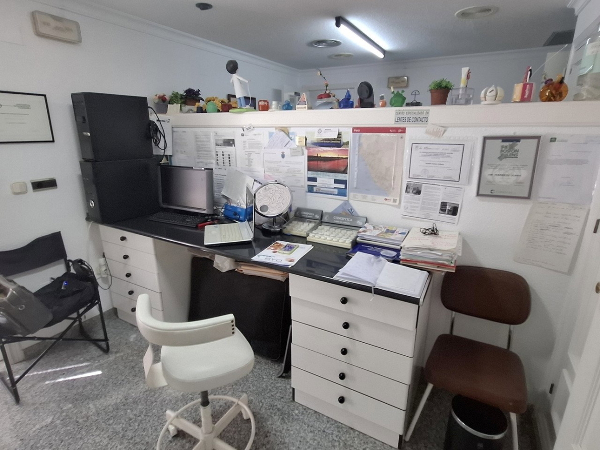commercial property for sale in Garrucha