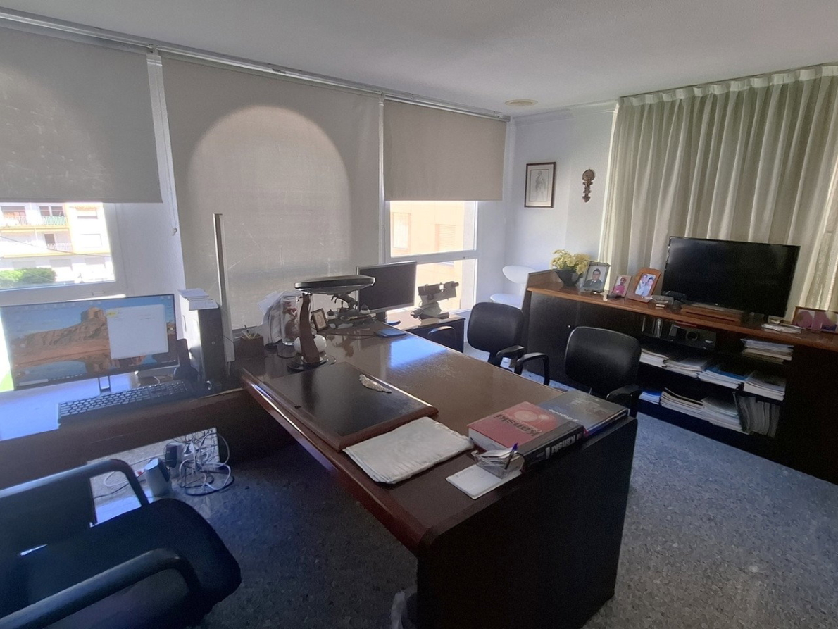 commercial property for sale in Garrucha