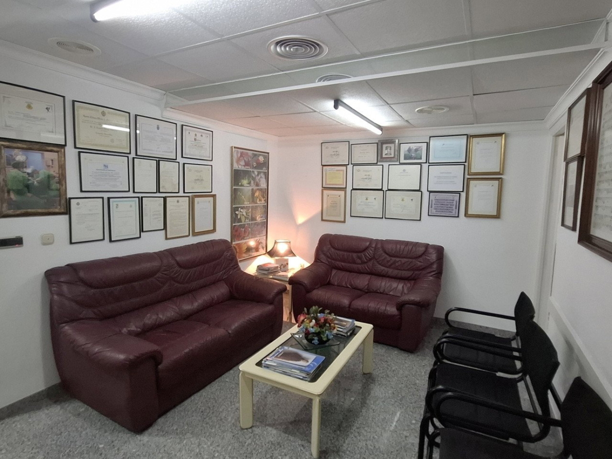 commercial property for sale in Garrucha