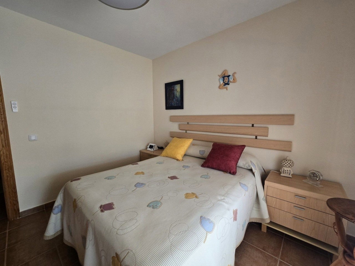 duplex for sale in Vera