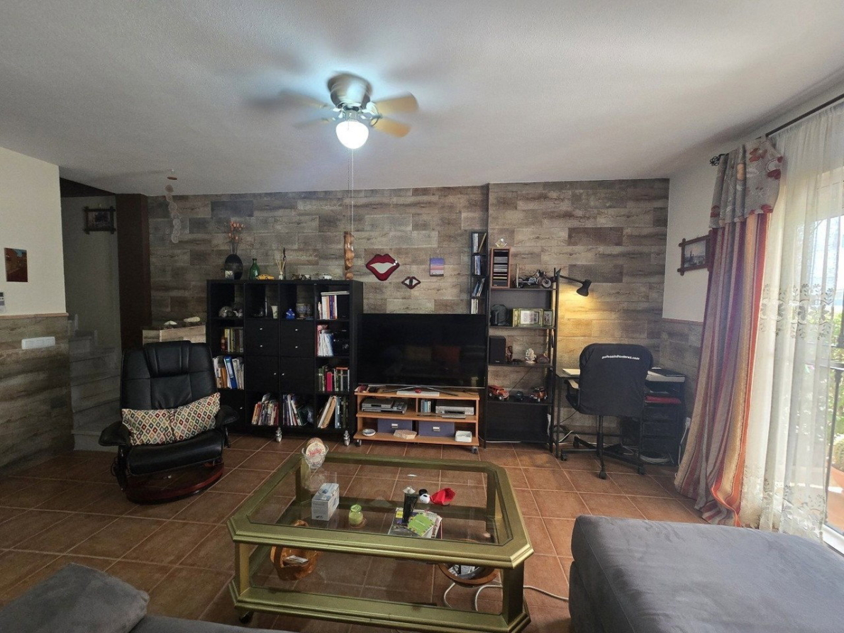 duplex for sale in Vera