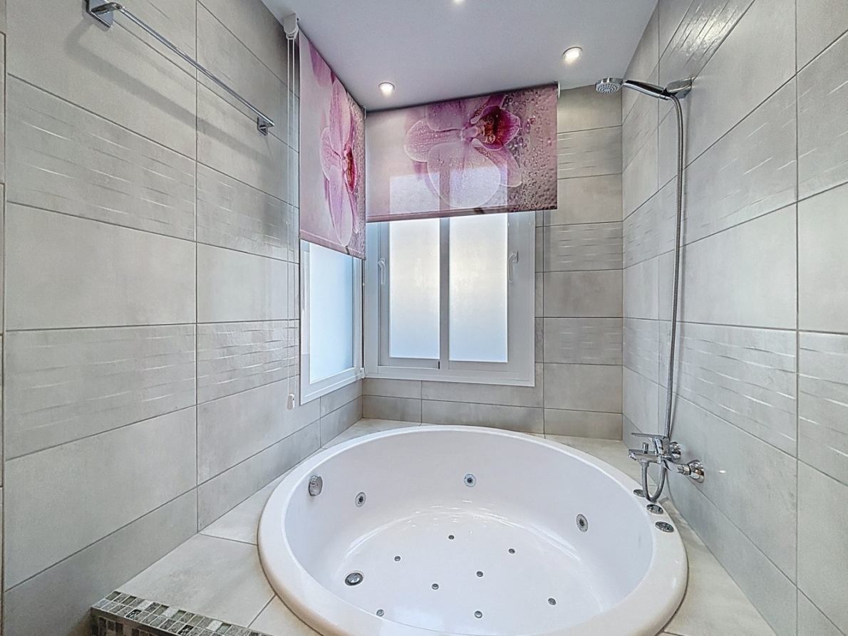 Villa for sale in Caleta de Vélez