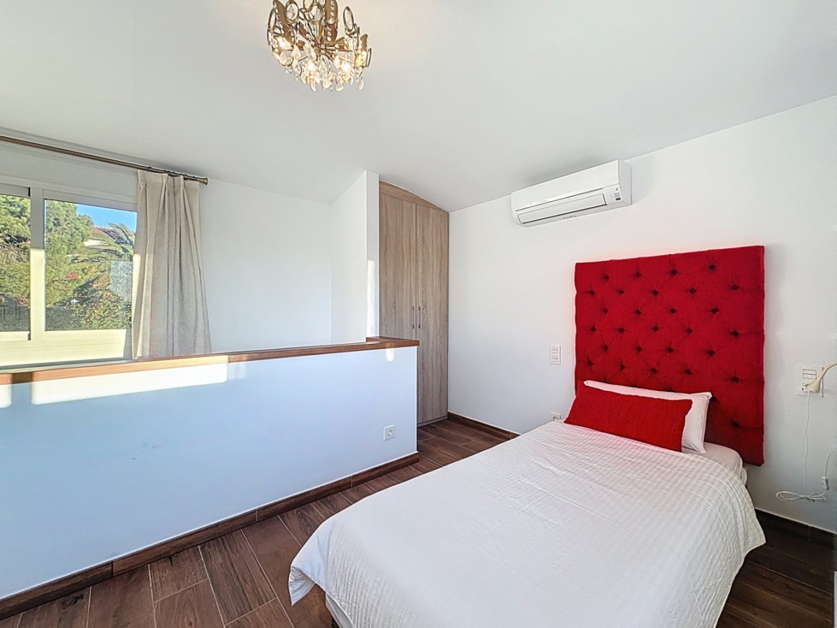 Villa for sale in Caleta de Vélez