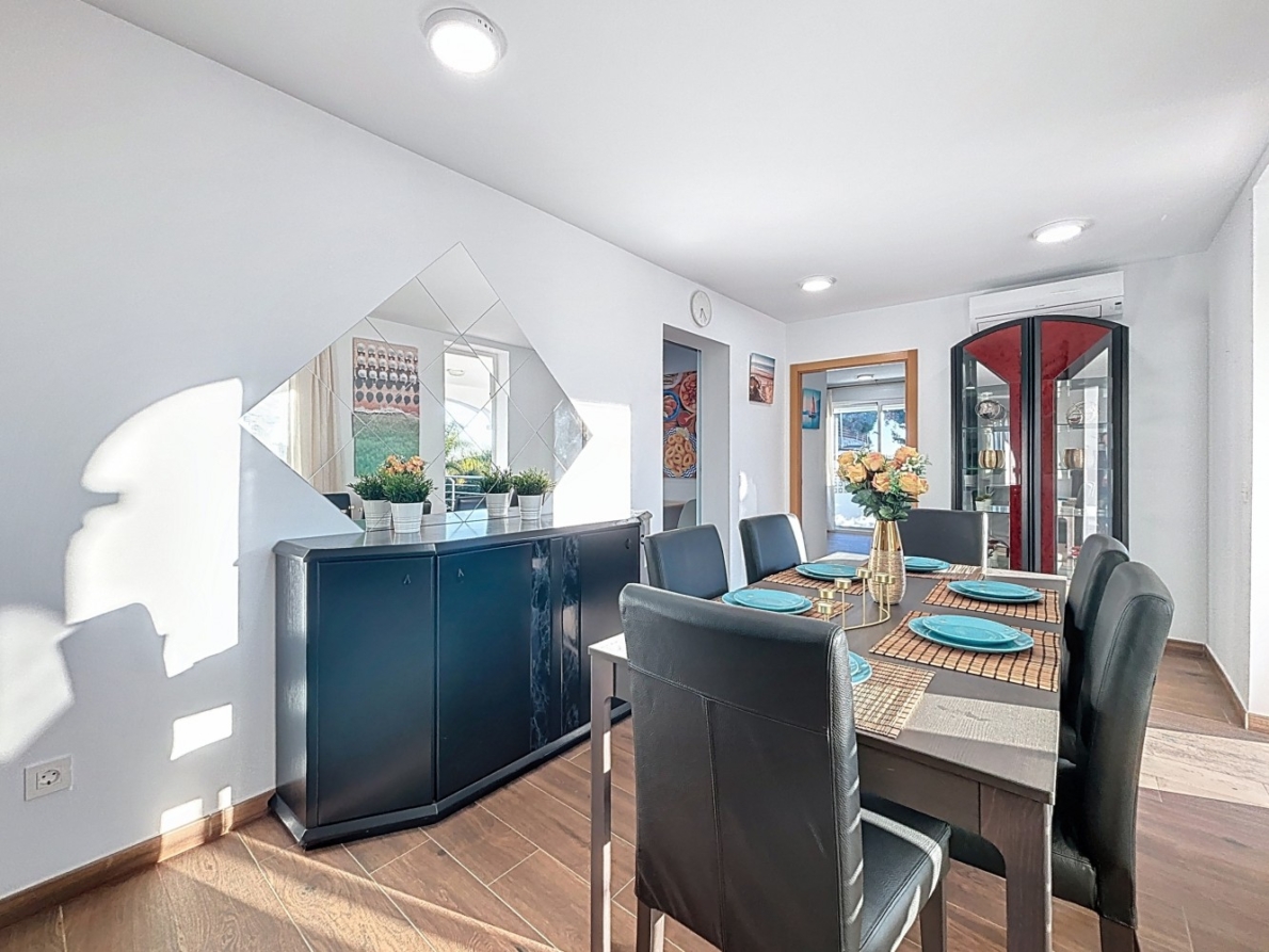 Villa for sale in Caleta de Vélez