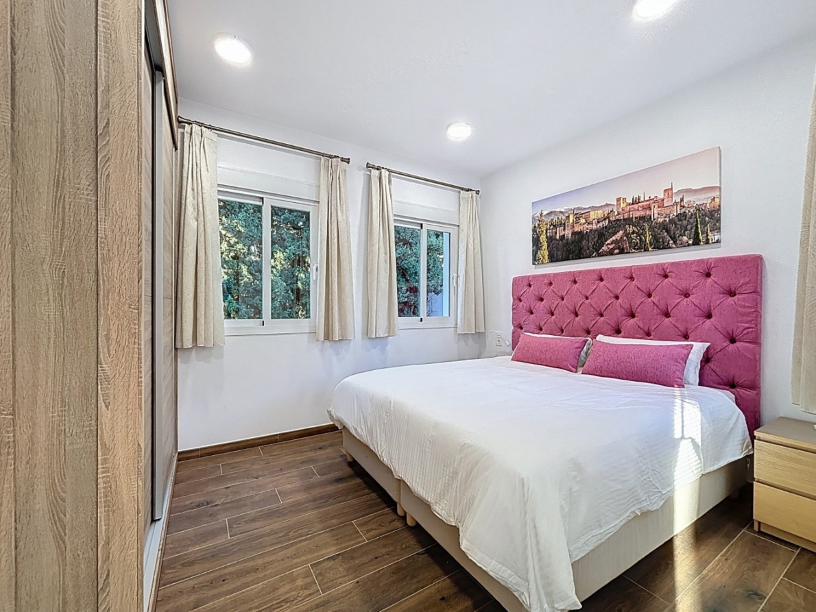 Villa for sale in Caleta de Vélez