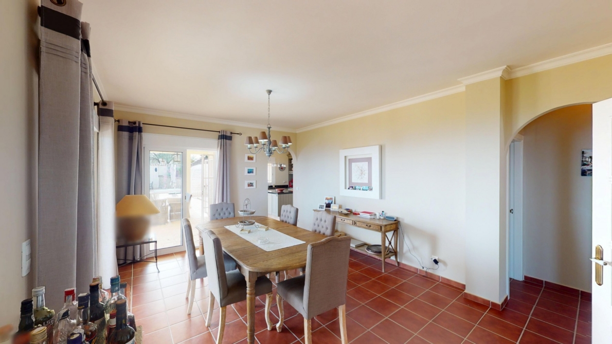 Villa for sale in Arenas
