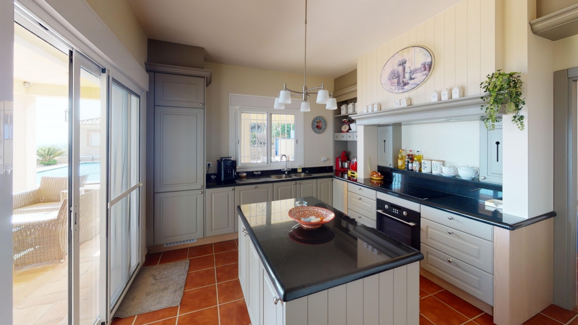 Villa for sale in Arenas