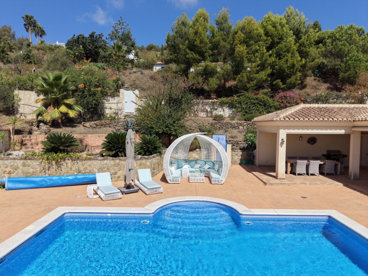 Villa for sale in Arenas