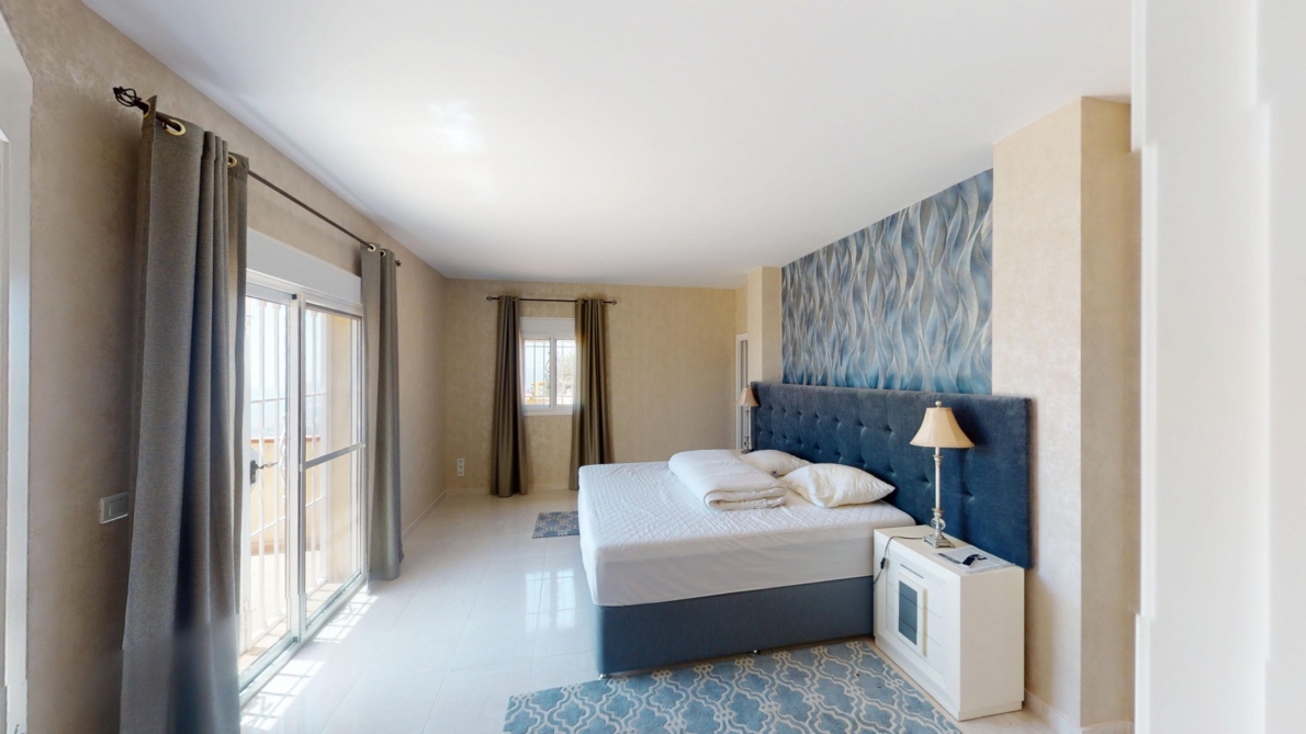 Villa for sale in Arenas