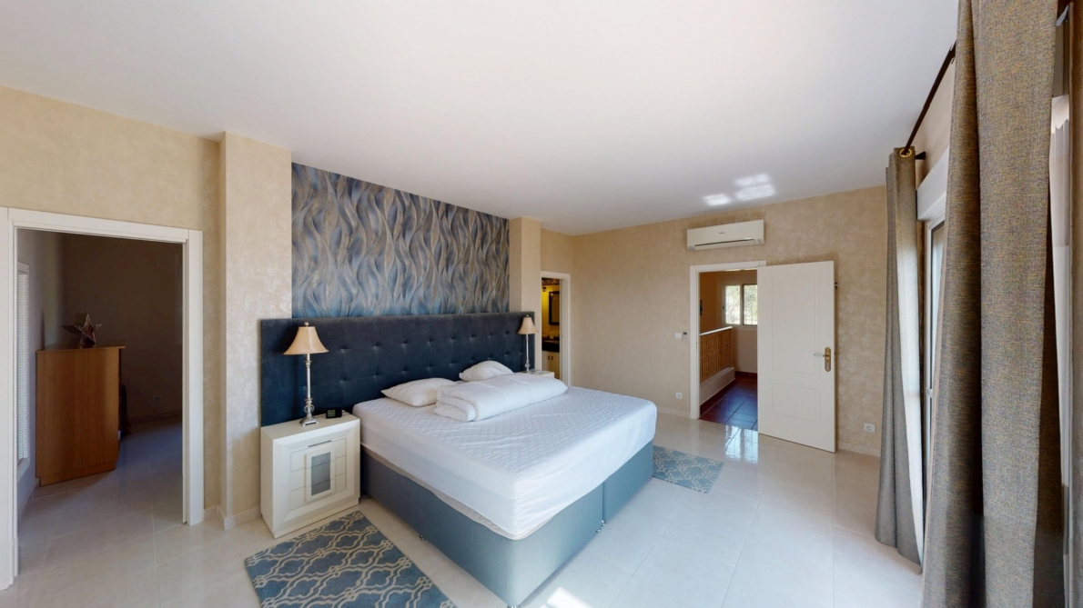 Villa for sale in Arenas