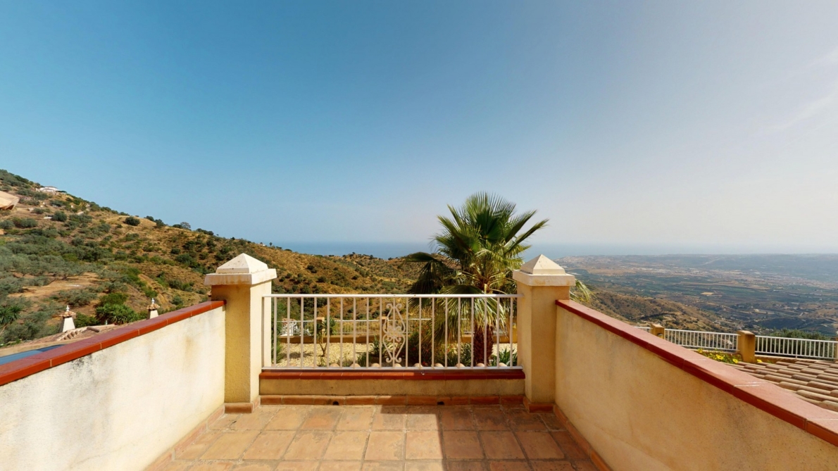 Villa for sale in Arenas