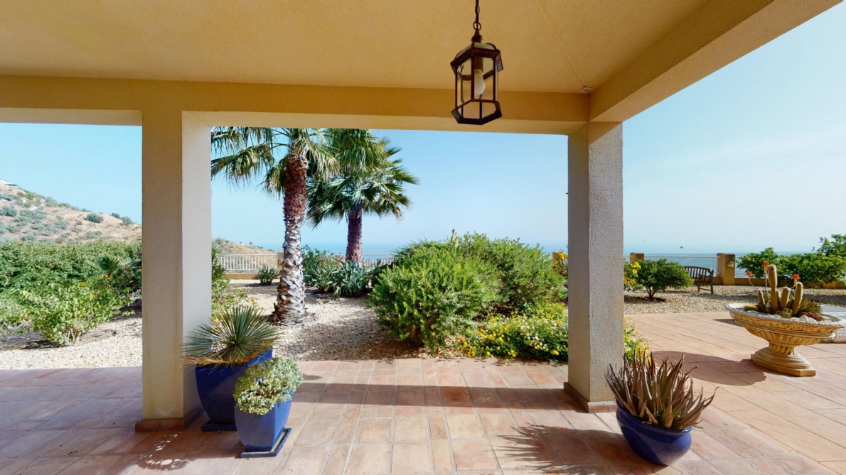 Villa for sale in Arenas