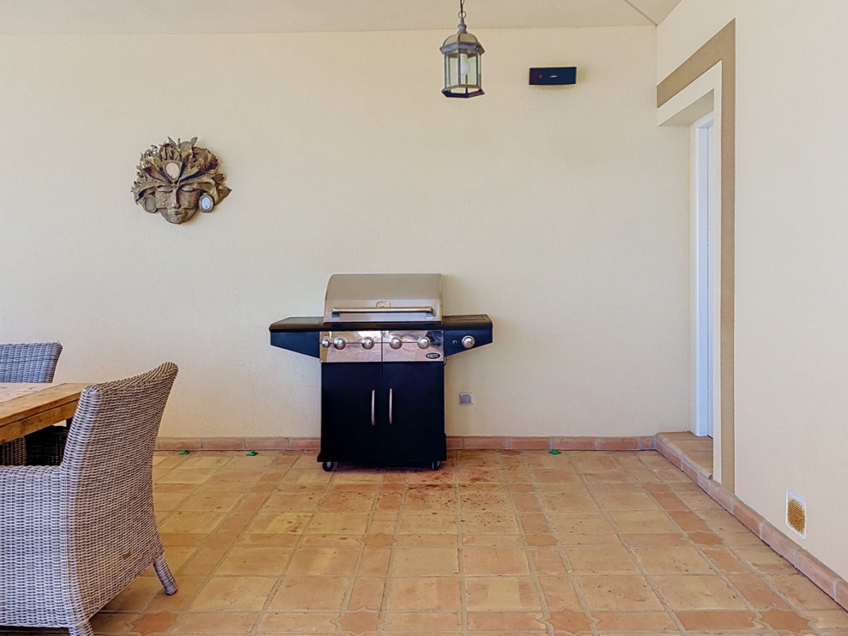 Villa for sale in Arenas