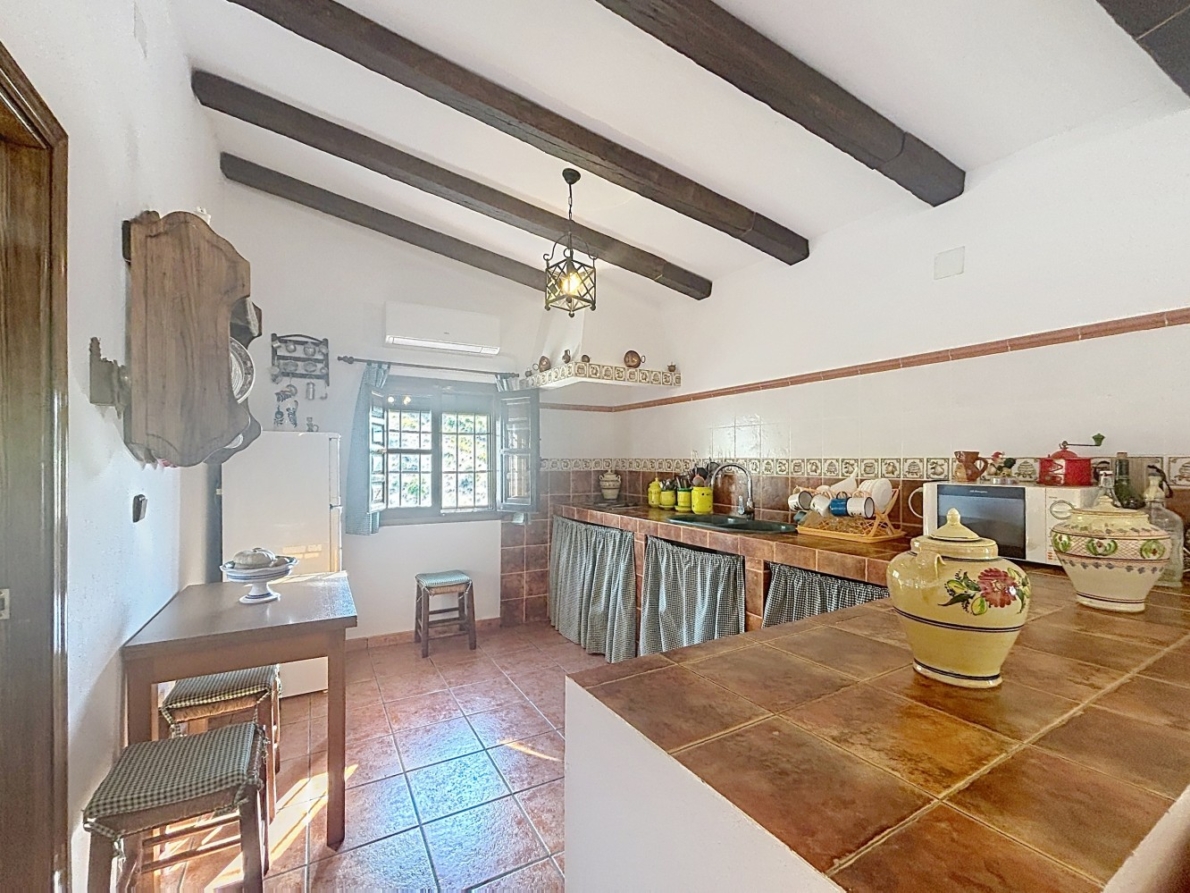 DP-26-6341-16 Villa for sale in Vélez-Málaga