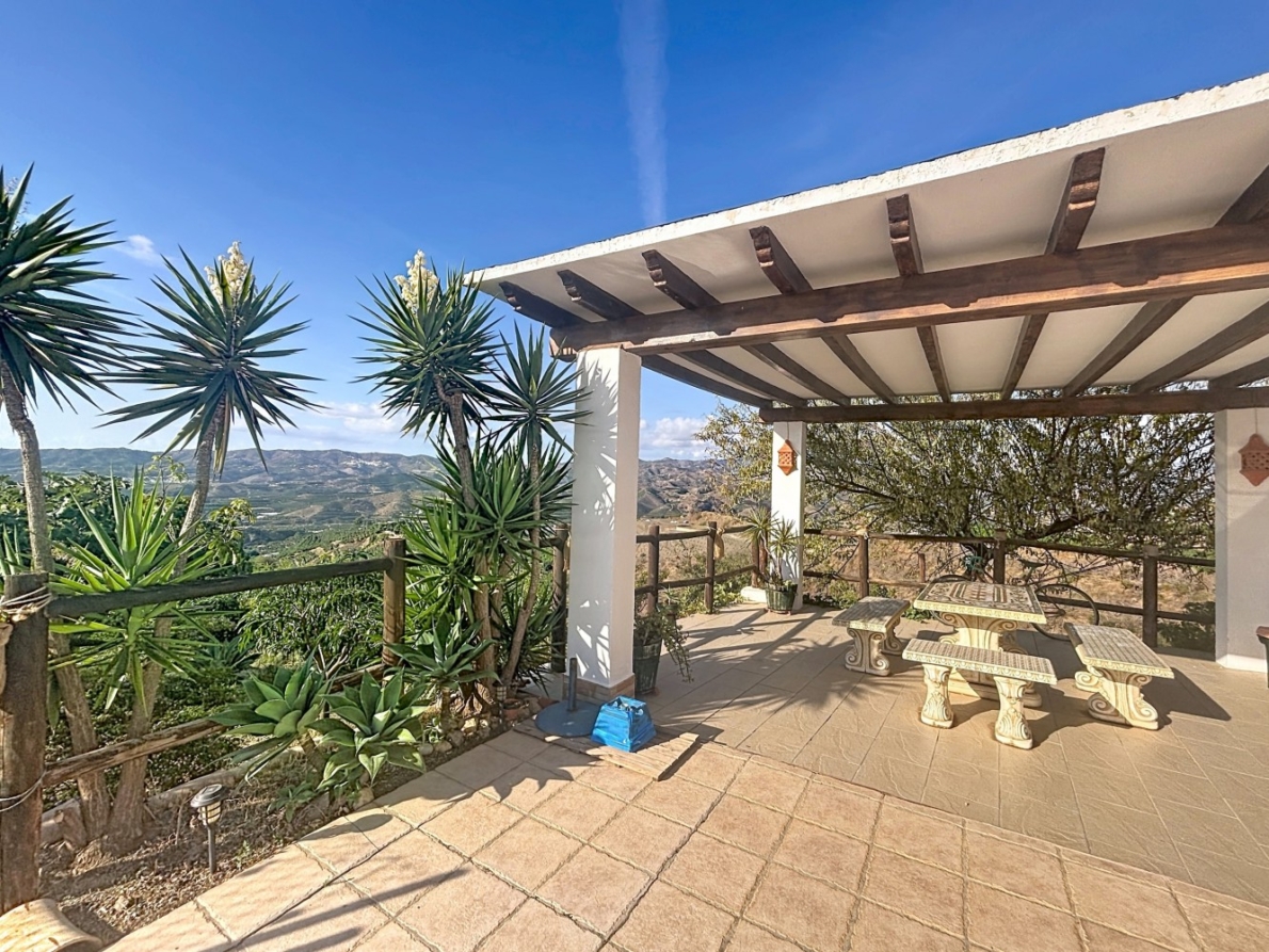 DP-26-6341-3 Villa for sale in Vélez-Málaga